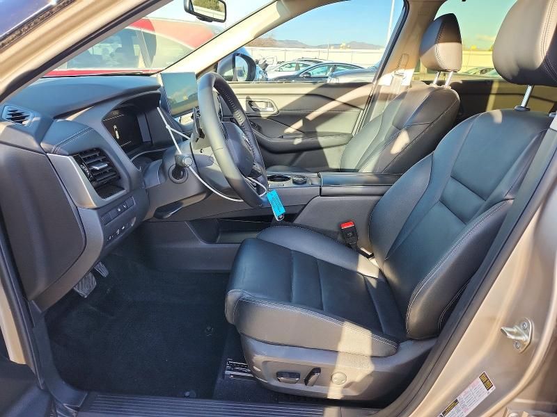 2025 Nissan Rogue sl