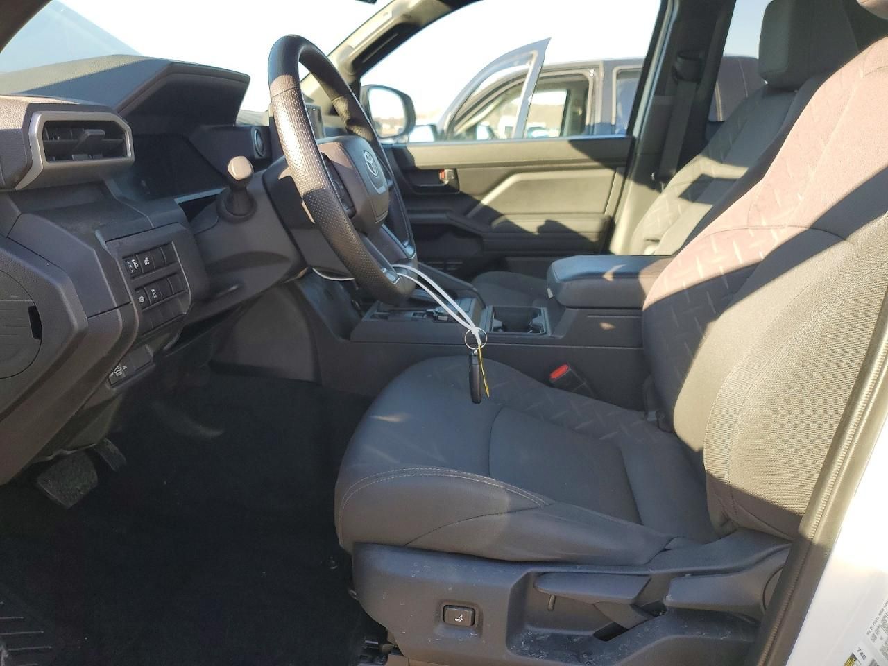 2025 Toyota Tacoma Xtracab