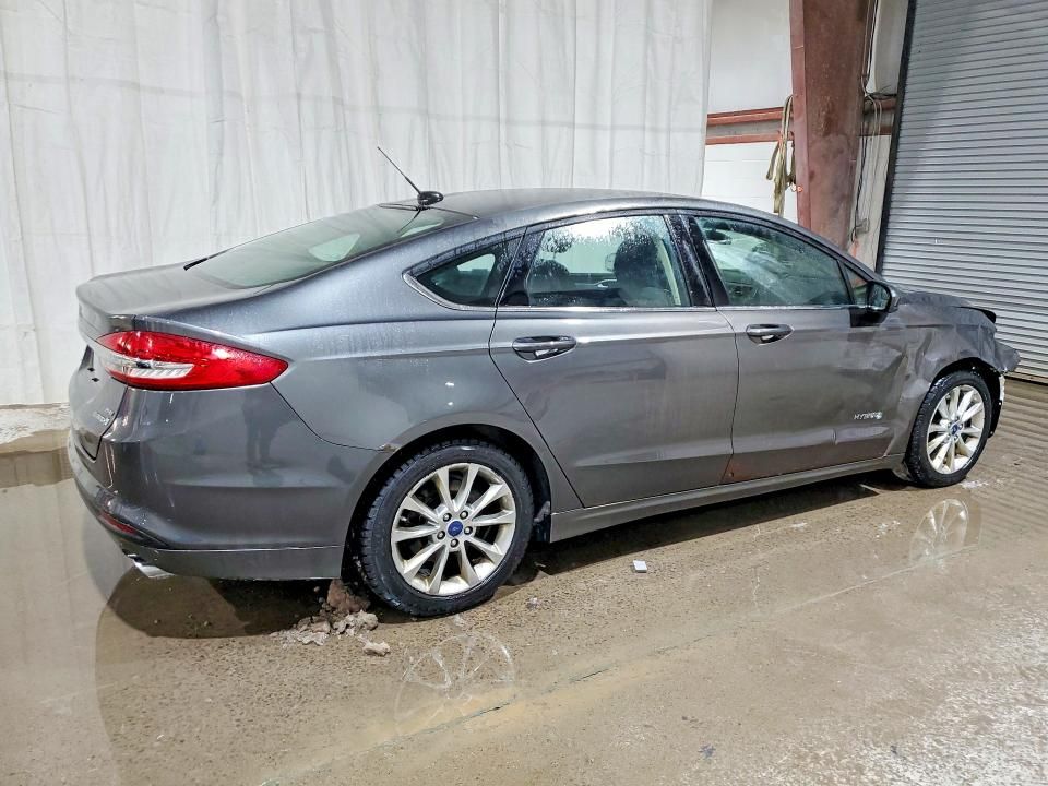 2017 Ford Fusion se Hybrid