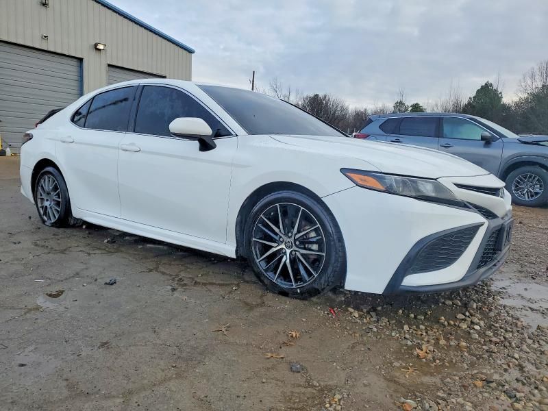 2021 Toyota Camry se