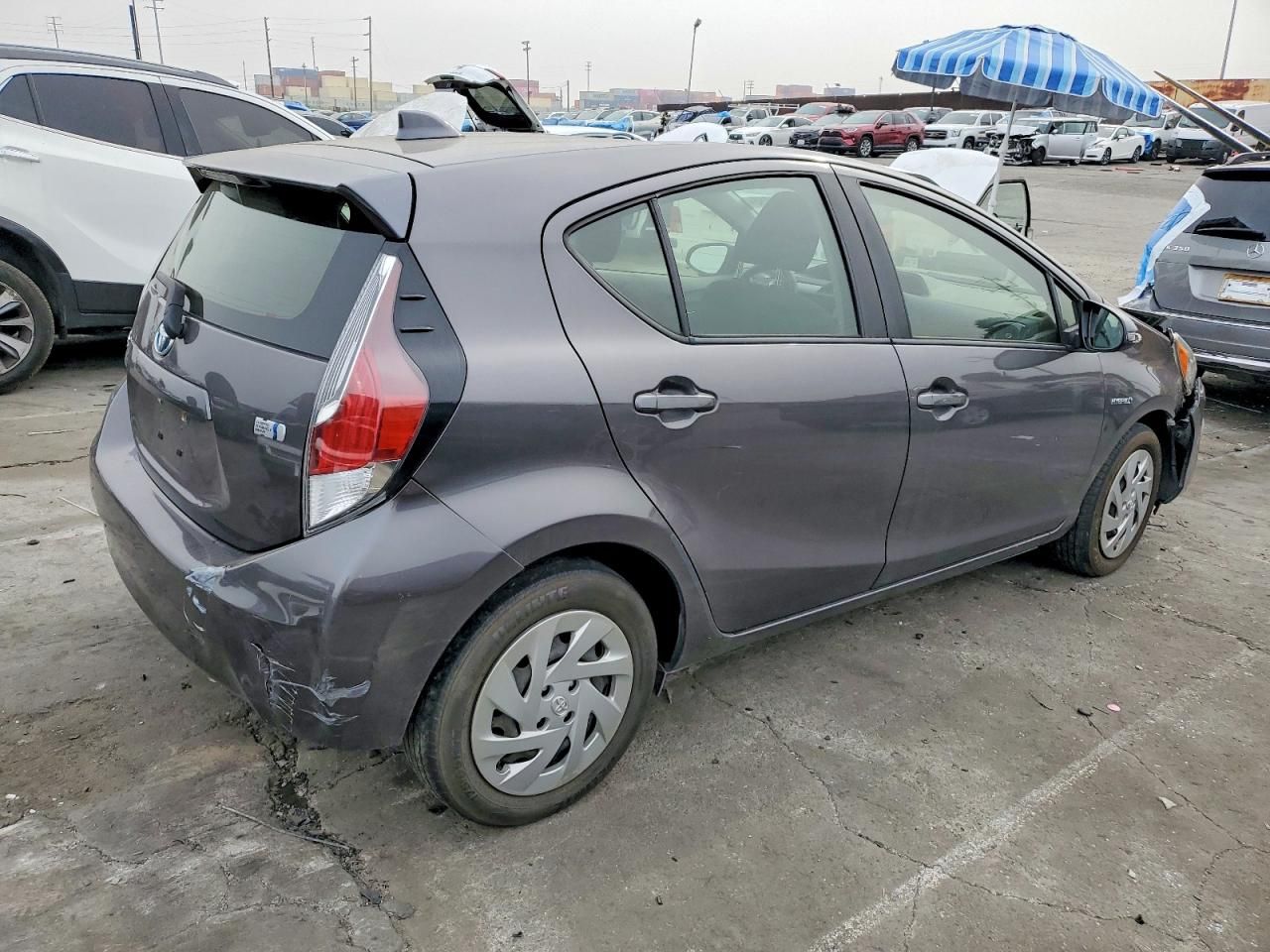 2016 Toyota Prius c