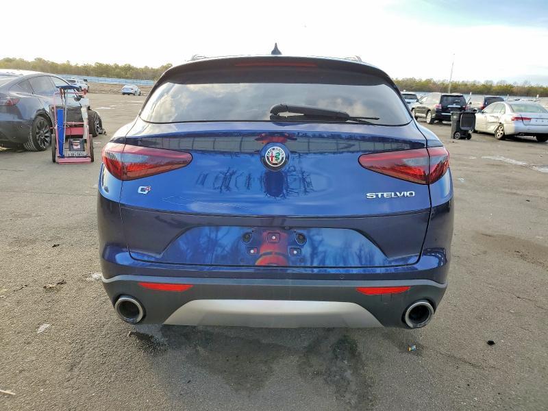 2019 Alfa Romeo Stelvio ti