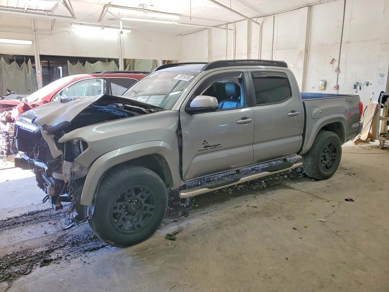2017 Toyota Tacoma Double cab