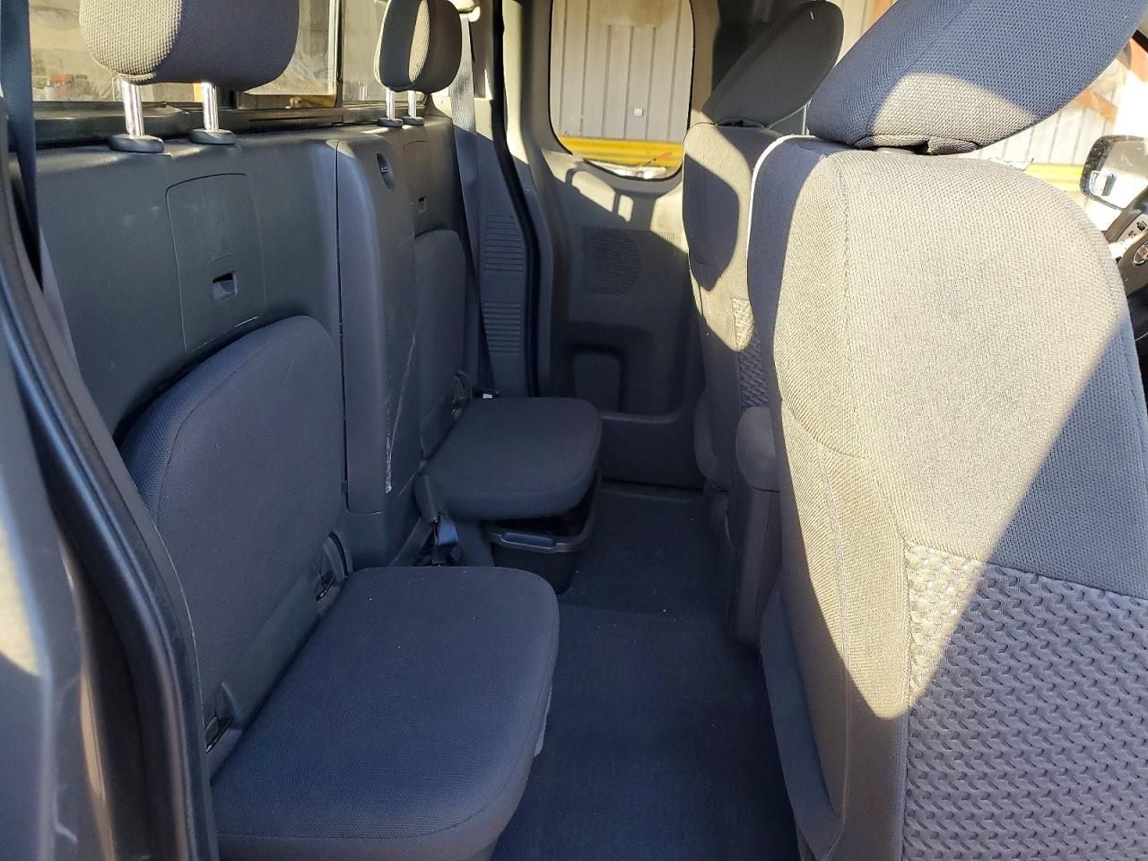 2020 Nissan Frontier s