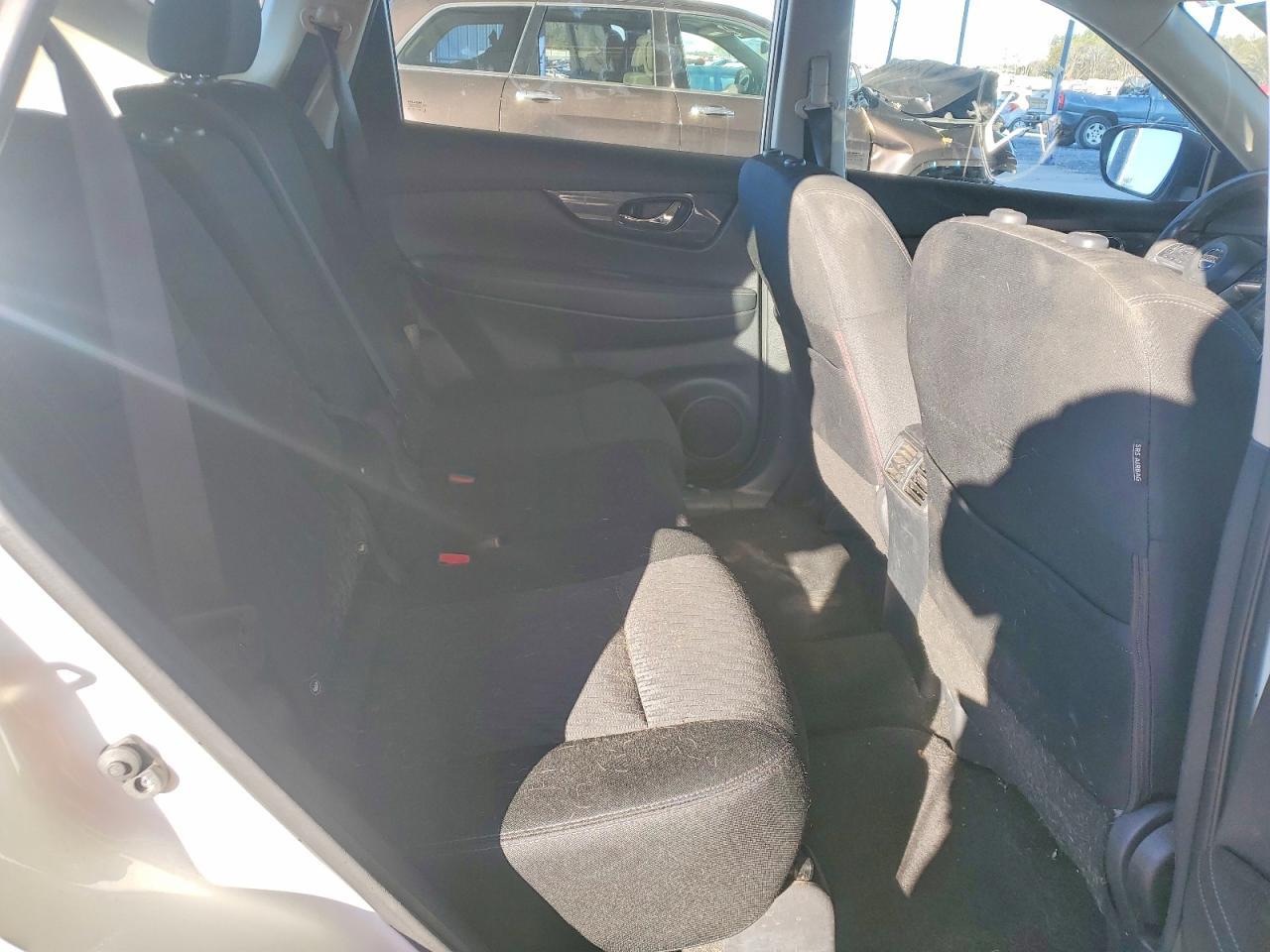 2018 Nissan Rogue s