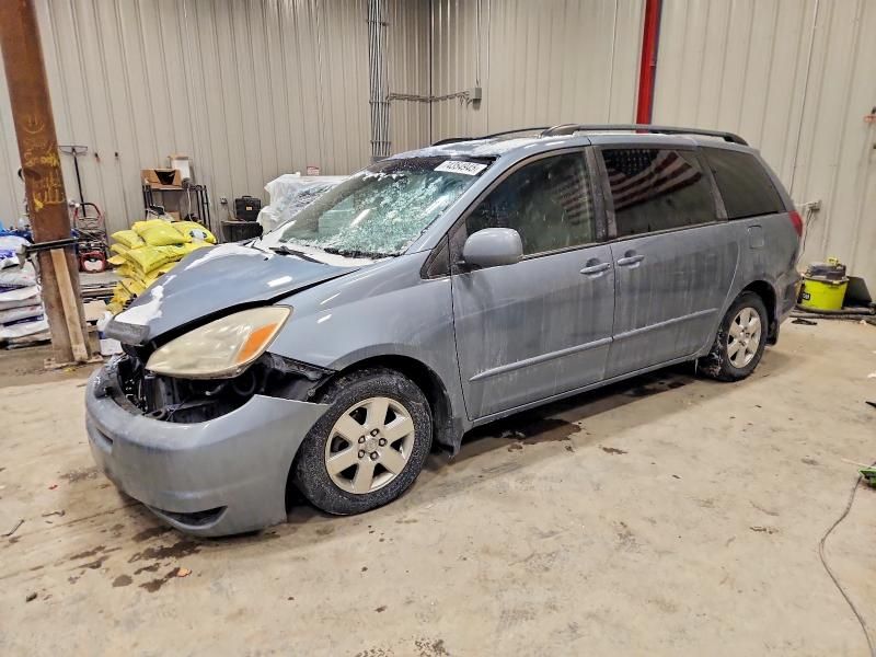 2004 Toyota Sienna xle