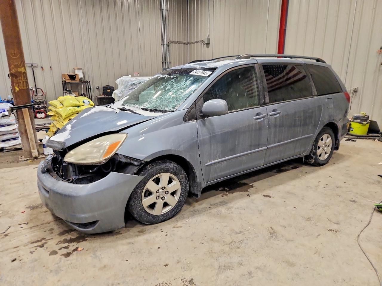 2004 Toyota Sienna xle