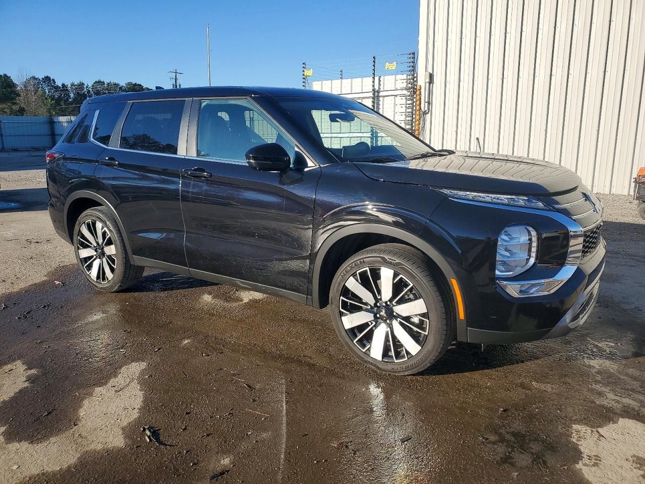 2025 Mitsubishi Outlander se