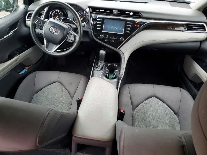 2018 Toyota Camry le