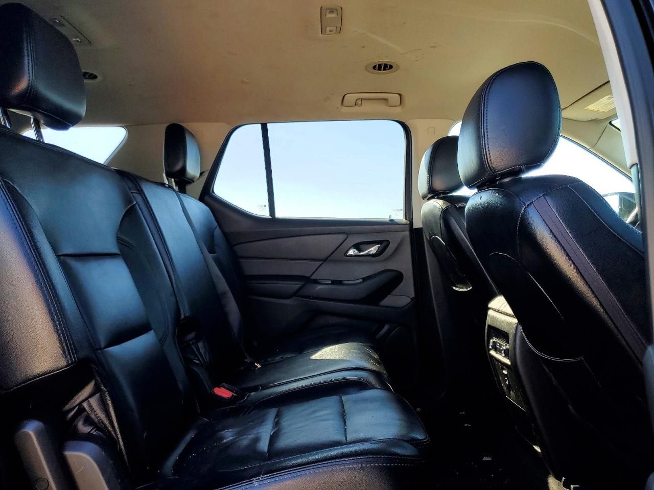 2018 Chevrolet Traverse ls