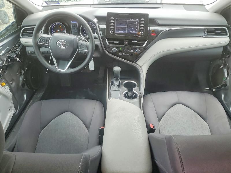 2021 Toyota Camry le