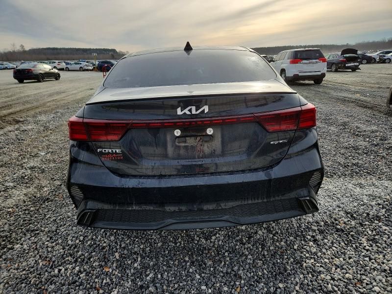 2022 KIA Forte gt Line