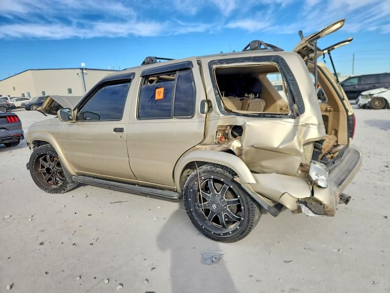 1999 Nissan Pathfinder xe