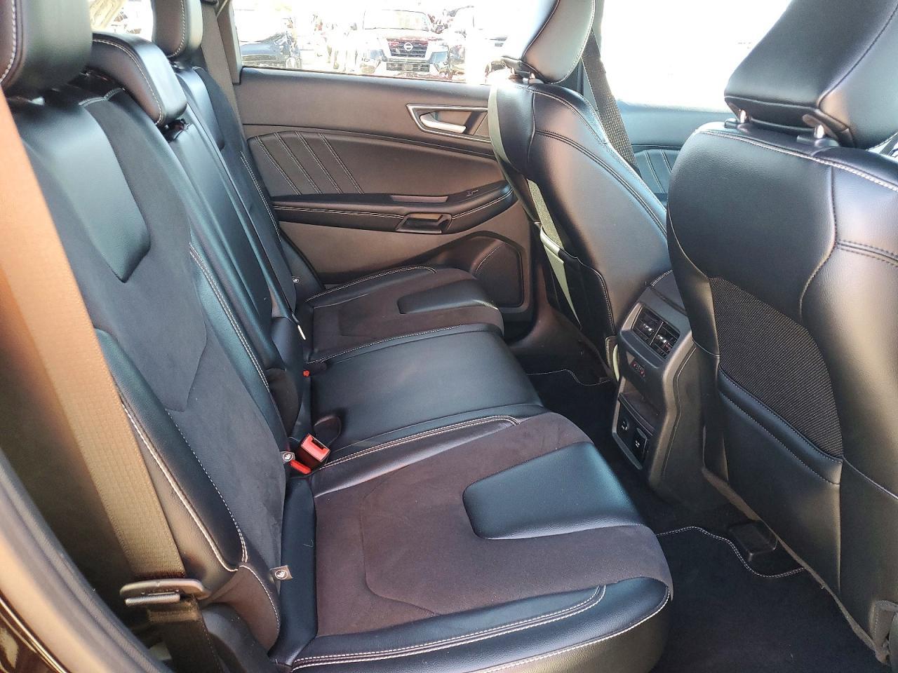2022 Ford Edge st