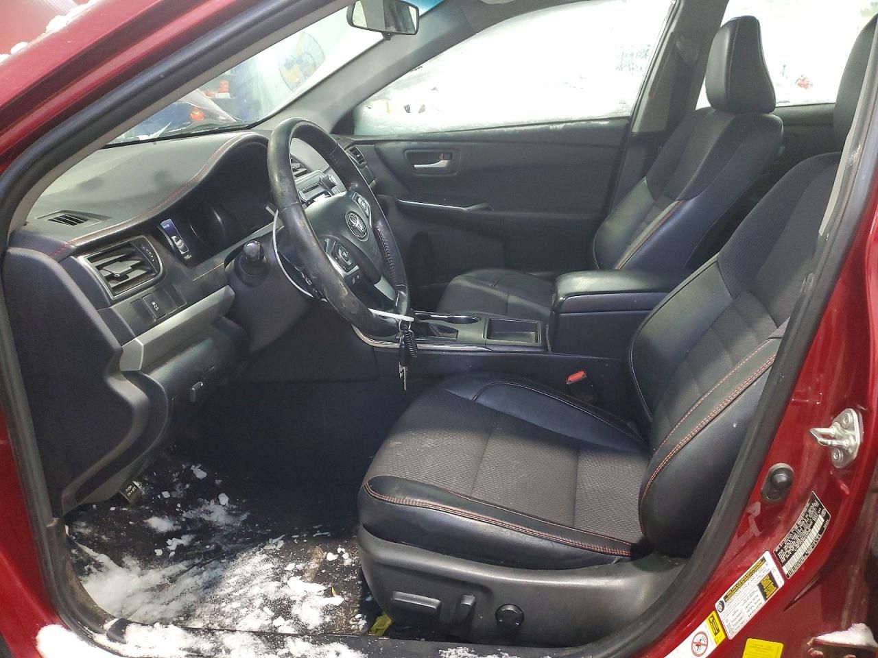 2016 Toyota Camry le