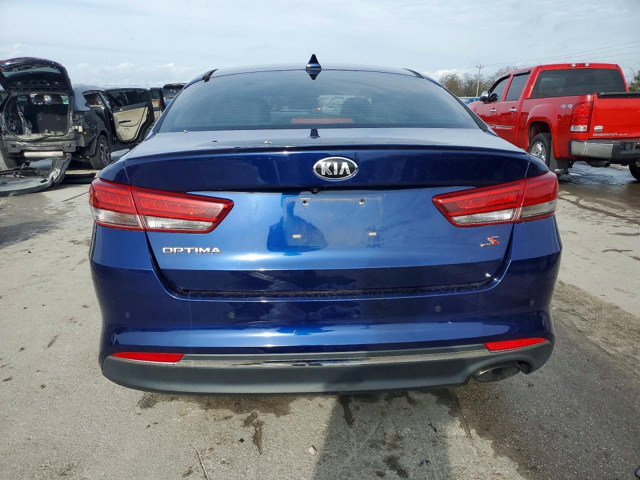 2018 KIA Optima s