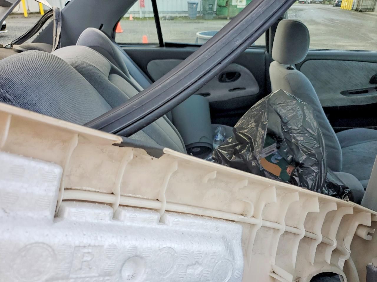 2001 Mitsubishi Mirage es