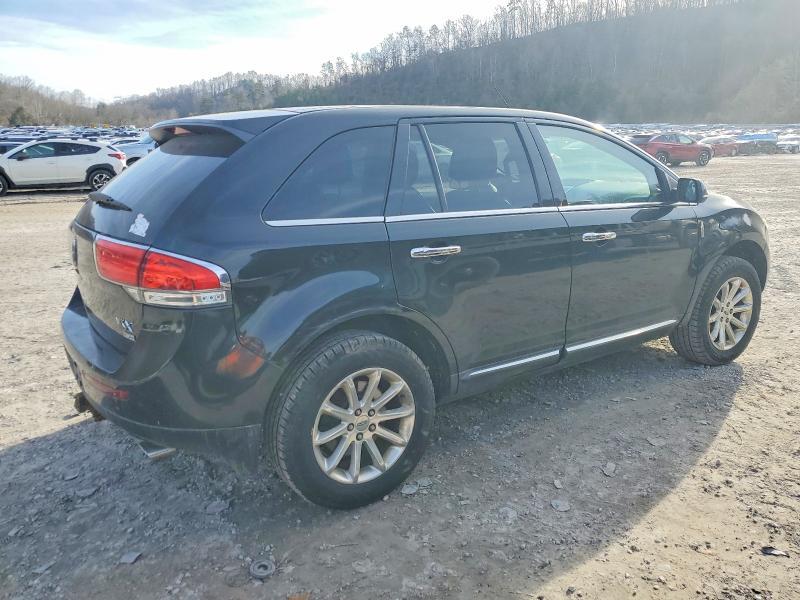 2013 Lincoln Townhouse MKX