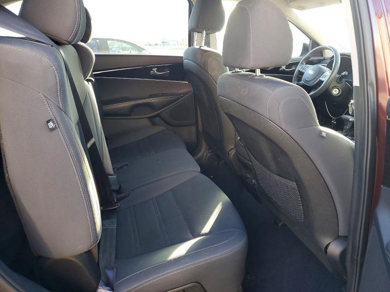 2020 KIA Sorento lx V6