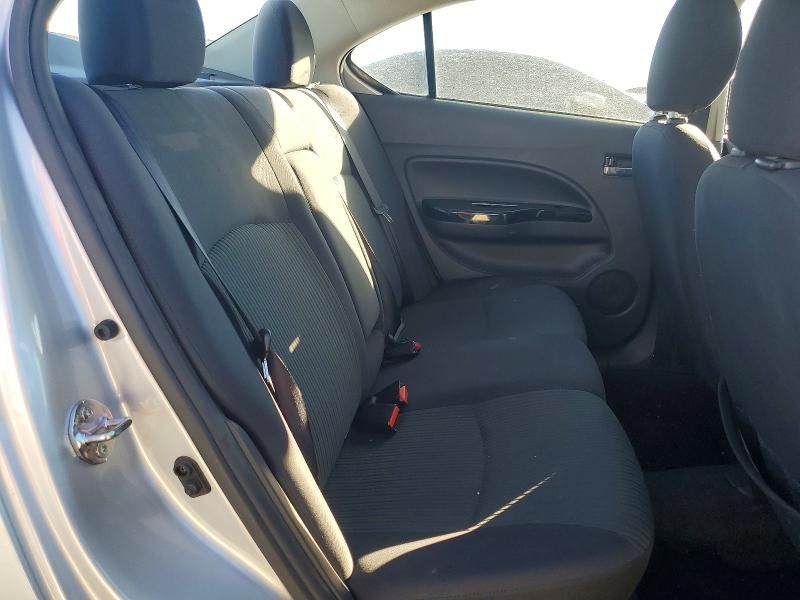 2017 Mitsubishi Mirage G4 se