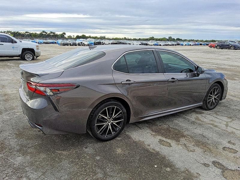 2023 Toyota Camry se Night Shade
