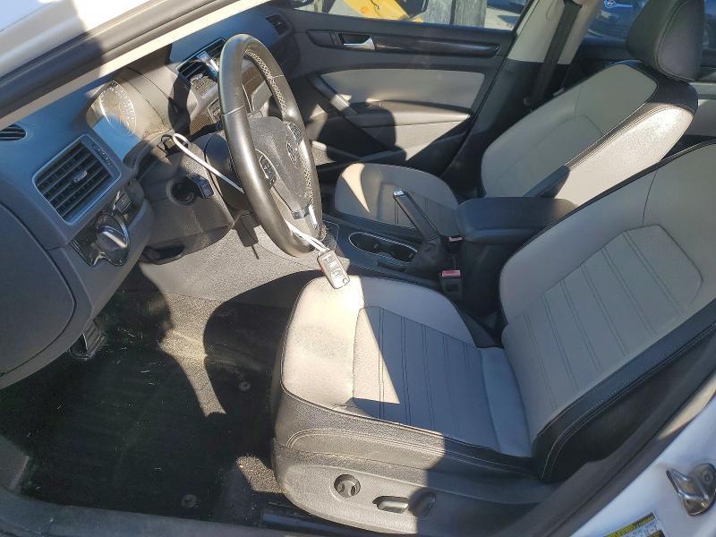 2015 Volkswagen Passat se
