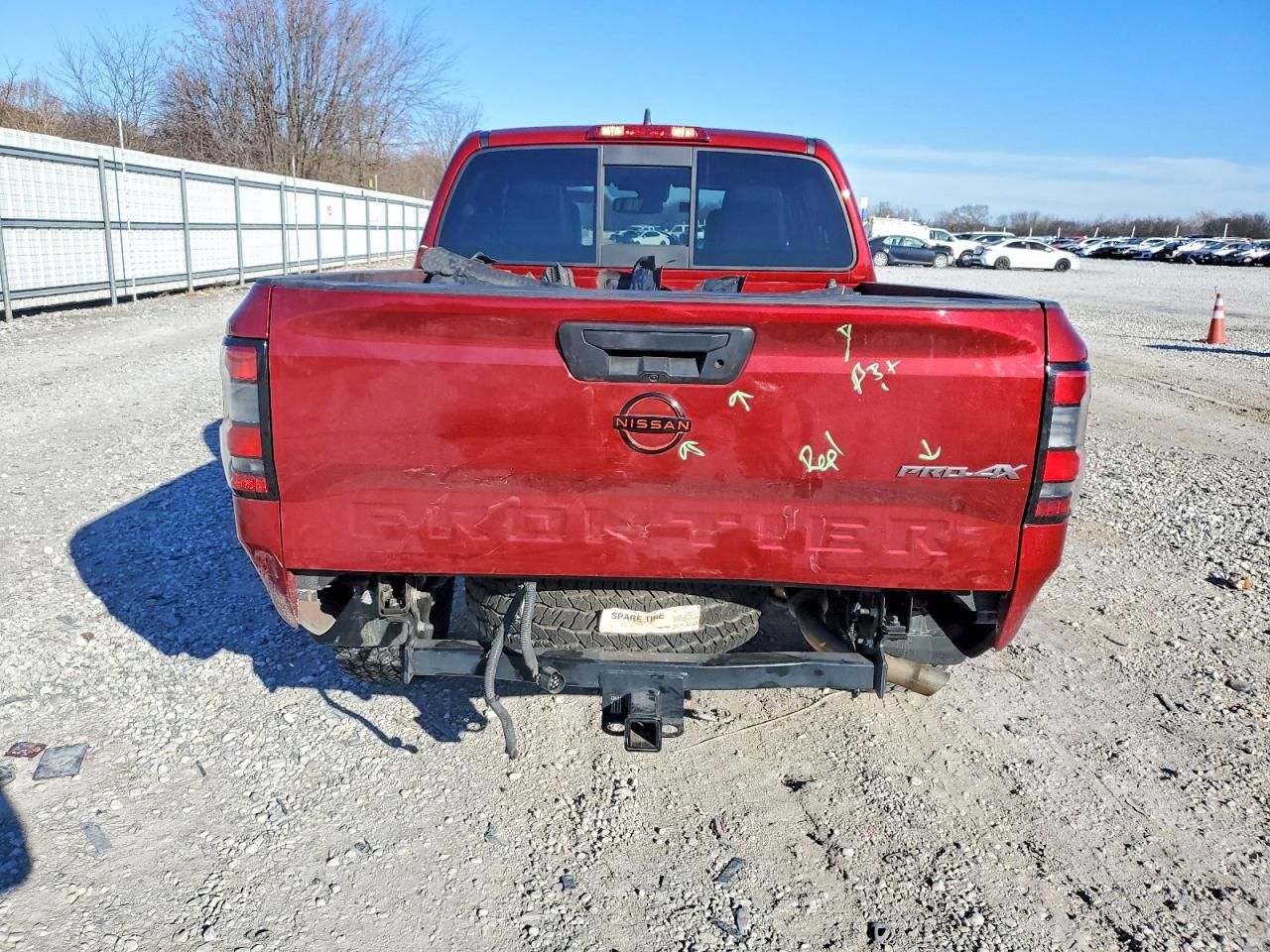 2022 Nissan Frontier s