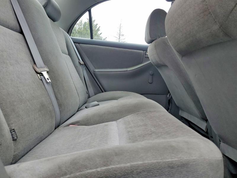 2004 Toyota Corolla ce