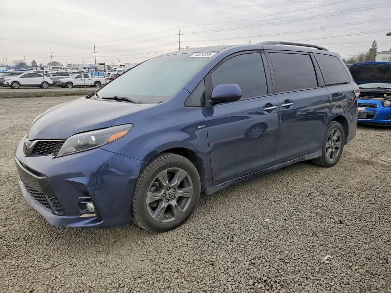 2020 Toyota Sienna Limited 7-passenger