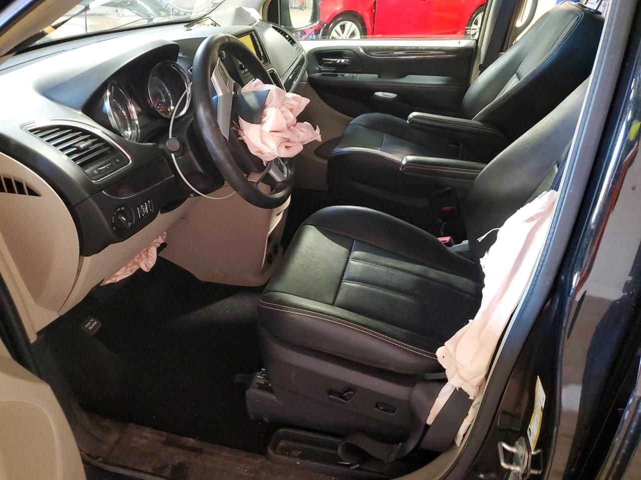 2015 Chrysler Town & Country Touring l