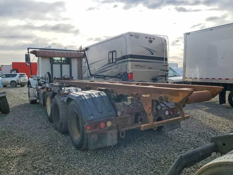 2012 Kenworth T800 ROLL-OFF Container Truck