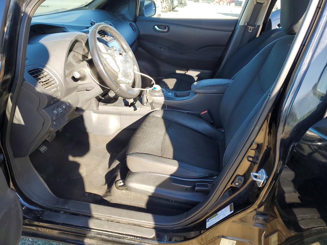 2013 Nissan Leaf s