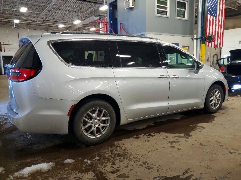 2022 Chrysler Pacifica Touring
