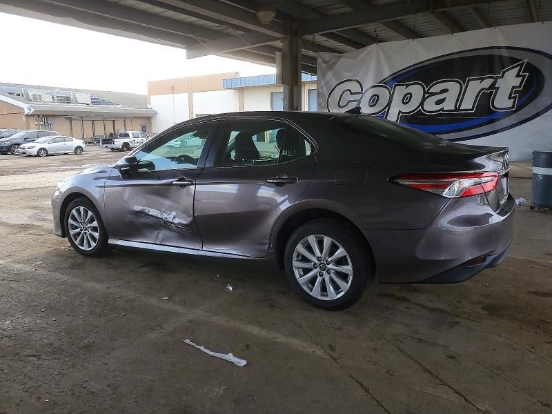 2020 Toyota Camry le