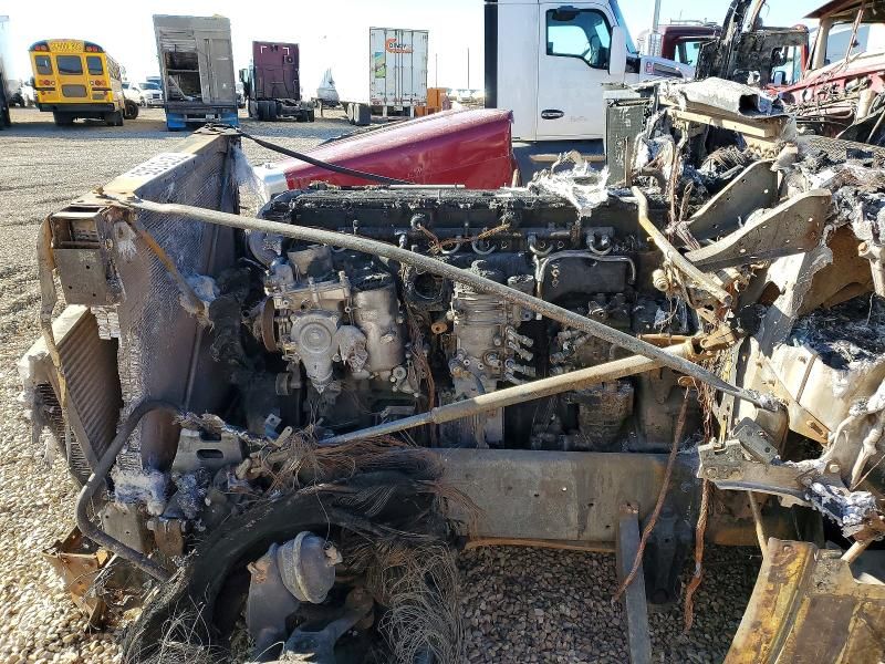 2010 Freightliner Coronado Semi Truck