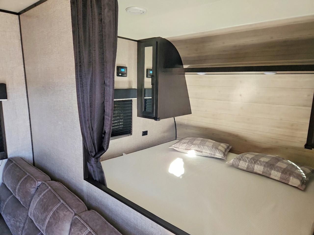 2022 Jyca 264BHW Rocky Mountai