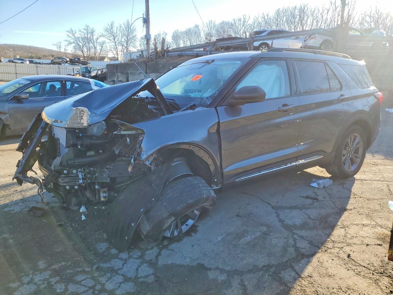 2025 Ford Explorer Active