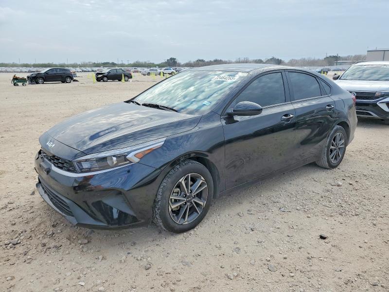 2024 KIA Forte lx