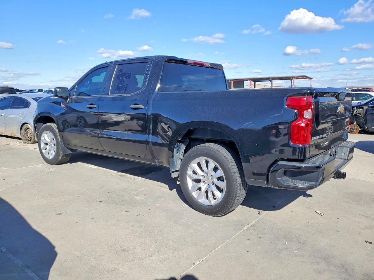 2022 Chevrolet Silverado C1500 Custom