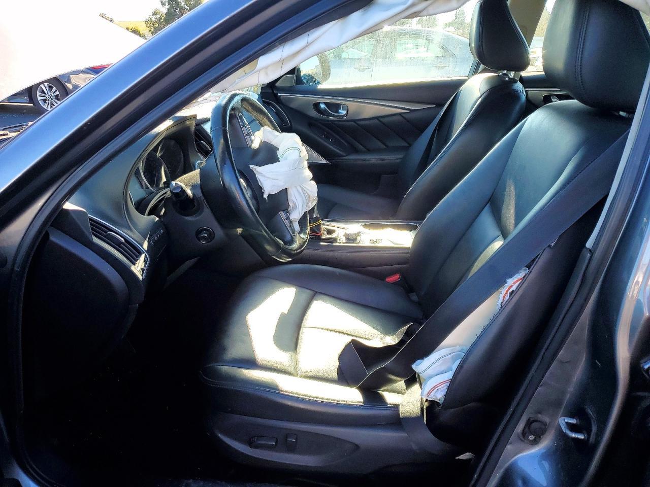 2017 Infiniti Q50 Base