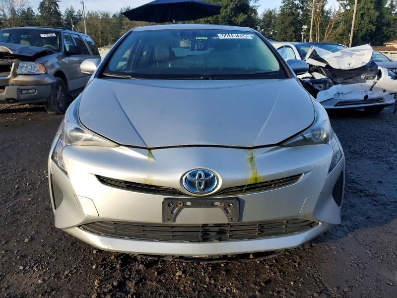 2016 Toyota Prius