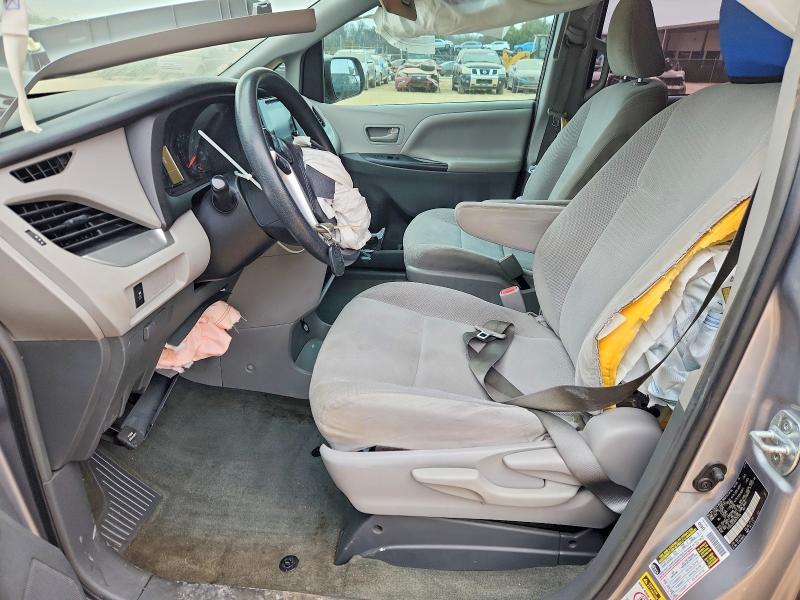 2016 Toyota Sienna