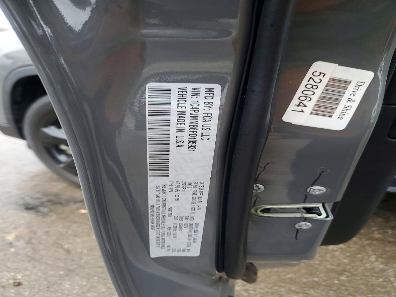 2023 Jeep Cherokee Altitude lux