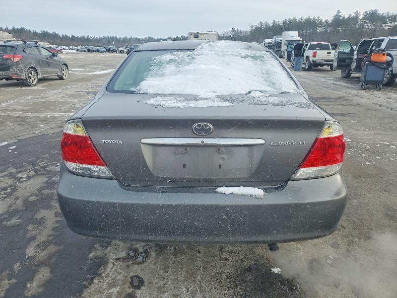 2006 Toyota Camry le