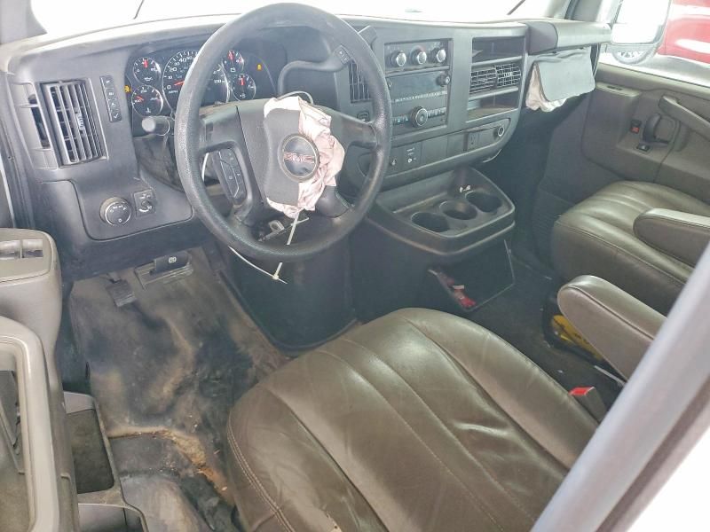 2016 GMC Savana G2500