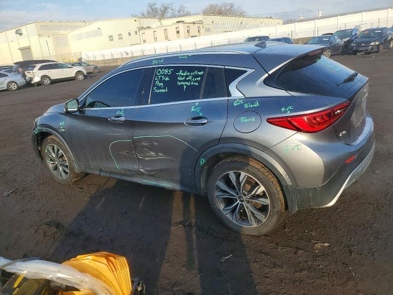 2018 Infinity Qx30 Essential