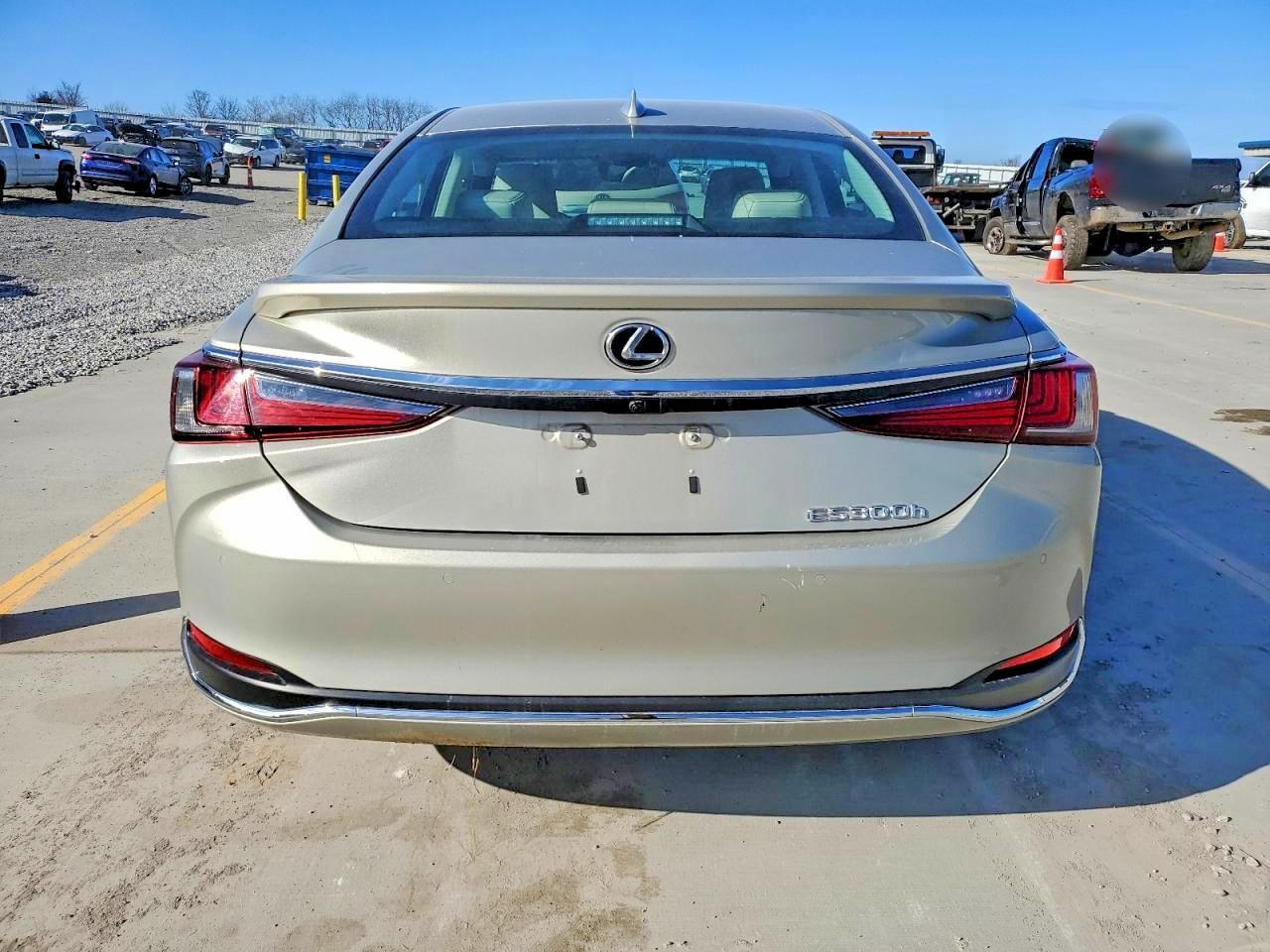 2025 Lexus Es 300h Base