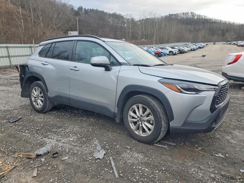 2023 Toyota Corolla Cross le