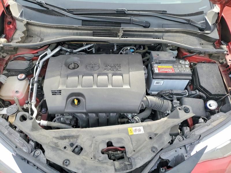 2021 Toyota C-hr xle