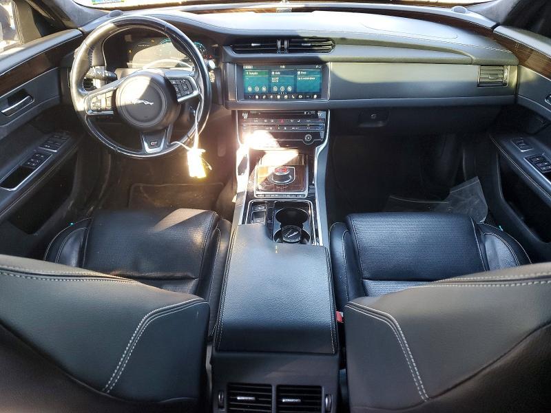 2017 Jaguar Xf s